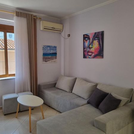 Glamorous Apartment In Tiranë Ngoại thất bức ảnh