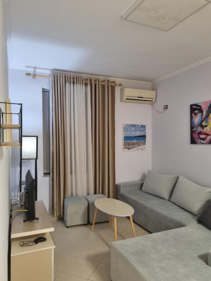 Glamorous Apartment In Tiranë Ngoại thất bức ảnh